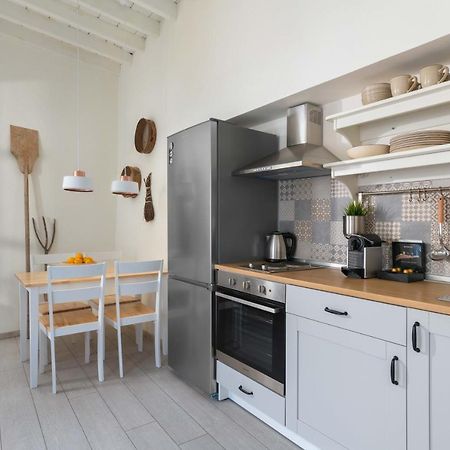 Lindos Beach Boutique Villa Bagian luar foto